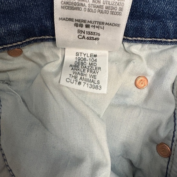MOTHER The Mid Rise Dazzler Ankle Fray Denim Jeans We The Animals Wash Size 27 - Picture 11 of 14